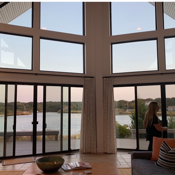 Meet your Posher - Picture 2 of 9